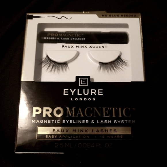 SOLD SOLD SOLD NEW! Eylure Magnetic Eyelashes
